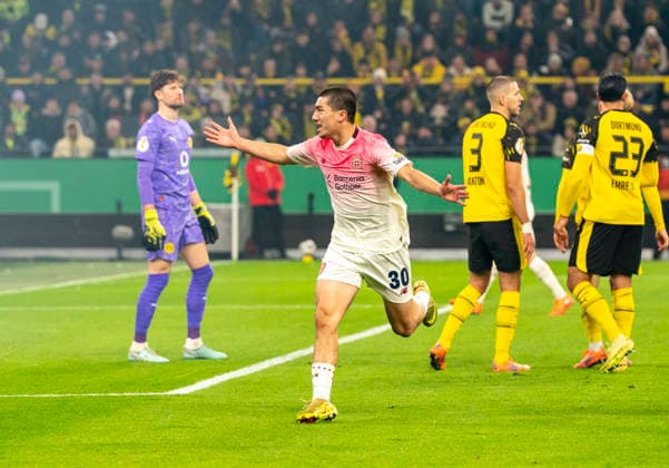 Ibrahim MAZA (Bayer 04 Leverkusen, 30) Jubel nach dem Tor zum 0-1! Celebrate his Goal. Borussia Dortmund - Bayer Leverkusen, DFB Pokal Achtelfinale (Round of 16) in Dortmund, Signal Iduna Park DFL regulations prohibit any use of photographs as image sequences and or quasi-video. Copyright: HMBxMedia xMarcoxBader