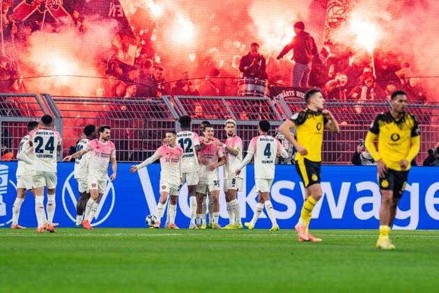 02.12.2025, Borussia Dortmund vs. Bayern 04 Leverkusen, DFB Pokal, Achtelfinale Tor zum 0:1 durch Ibrahim Maza (Bayer 04 Leverkusen, 30) Wichtiger Hinweis: Gemaess den Vorgaben der DFL Deutsche Fussball Liga bzw. des DFB Deutscher Fussball-Bund ist es untersagt, in dem Stadion und oder vom Spiel angefertigte Fotoaufnahmen in Form von Sequenzbildern und oder videoaehnlichen Fotostrecken zu verwerten Copyright: xBahhoxKarax