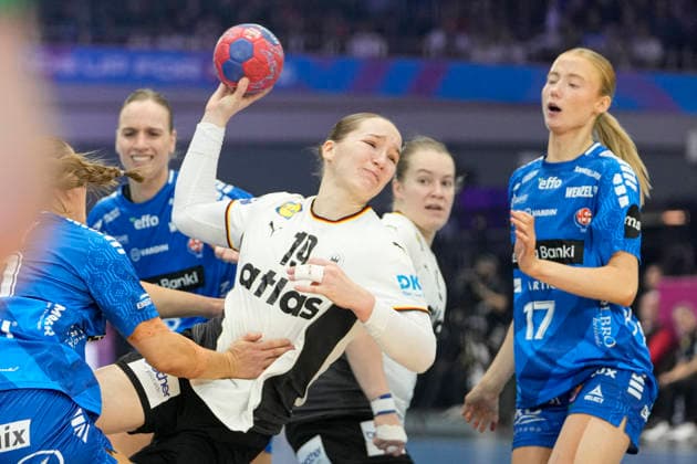 Suna Hansen (Faroe Islands) und Nieke Kühne (Germany) battle for the ball during the 27th IHF Women s Handball World Championship, WM, Weltmeisterschaft - Main Round match between Germany and Faroe Islands at Westfalenhalle on December 2, 2025 in Dortmund, Germany. (Photo by Alex Gottschalk DeFodi Images)