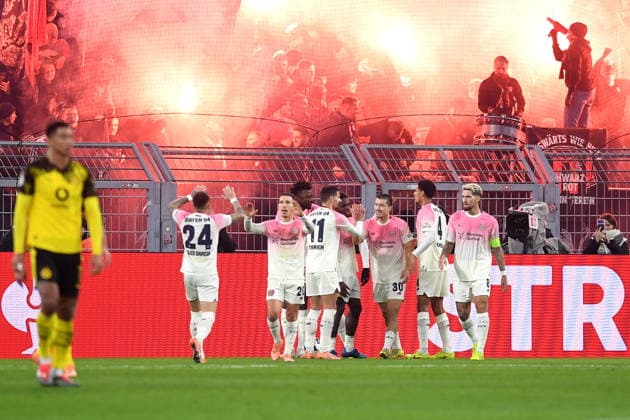 Ibrahim Maza (Bayer 04 Leverkusen) Torjubel, jubelt mit seiner Mannschaft nach dem Treffer zum 0:1 waehrend des DFB-Pokal Spiels zwischen Borussia Dortmund v Bayer 04 Leverkusen, Signal-Iduna-Park am 02. December 2025 in Dortmund, Deutschland. (Foto von Ralf Treese DeFodi Images) +++ Ibrahim Maza (Bayer 04 Leverkusen) celebrates after scoring his team™s first goal with teammates during the DFB-Pokal match between Borussia Dortmund v Bayer 04 Leverkusen at Signal-Iduna-Park on December 2, 2025 in Dortmund, Germany. (Photo by Ralf Treese DeFodi Images) (Photo by Ralf Treese DeFodi Images)
