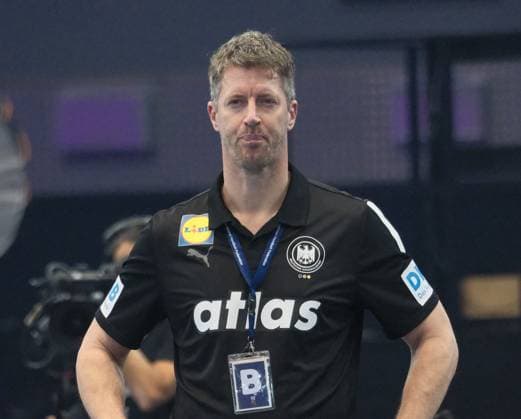 02.12.2025 xkhx Dormund, Westfallenhalle Handball-WM der Frauen Hauptrunde Deutschland gegen Färöer-Inseln Cheftrainer Markus Gaugisch (Deutschland)