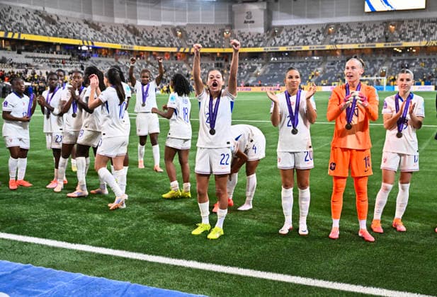 STOCKHOLM, SVERIGE 20251202 Frankirikes lag tar brons efter 2-2 i bronsmatchen i Nations League mellan Sverige och Frankrike pa 3Arena pa tisdagskvällen. STOCKHOLM SVERIGE x10030x