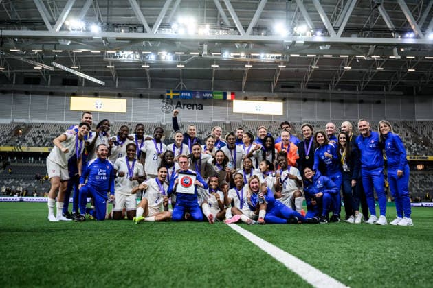 251202 Players of France celebrate after the Women s Nations League bronze medal second leg match between Sweden and France on December 2, 2025 in Stockholm. Photo: Simon Hastegard BILDBYRAN kod SH JM0754 bbeng fotboll football soccer fotball nations league uefa women s nations league bronsmatch bronze medal match dam sverige sweden frankrike france jubel Copyright: SIMONxHASTEGARD BB251202SH067