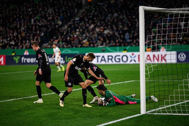 MOENCHENGLADBACH, GERMANY - 2 DECEMBER, 2025: Nikola Vasilj - The DFB Pokal, German Cup, match Borussia vs St.Pauli at Borussia Park.  Copyright: xVitaliixKliuievx
