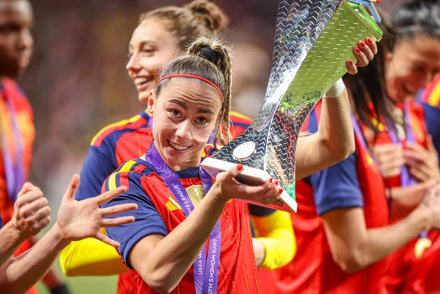 ESP, Madrid, Spanien vs Deutschland, Länderspiel, Fussball, UEFA, Spielzeit 2025 2026, Womens Nations League, Riyadh Air Metropolitano, Finale im Bild: Spanien gewinnt mit 3:0 nach Toren gegen Deutschland, Jubel und Freude bei Espana, Athenea (Athenea del Castillo) DFB DFL REGULATIONS PROHIBIT ANY USE OF PHOTOGRAPHS AS IMAGE SEQUENCES AND OR QUASI-VIDEO, 02.12.2025 Copyright: HMBxMedia HendrikxHamelau