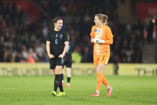 England v Ghana Women 02 December 2025, Southampton - International Football Friendly - England v Ghana Women - Lotte Wubben-Moy of England celebrates with England goalkeeper Anna Moorhouse - Photo: Charlotte Wilson Offside. Southampton UK Copyright: xCharlottexWilsonx xOffsidexOffside