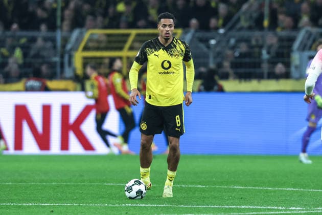 Fussball, DFB-Pokal Saison 2025 2026 Achtelfinale Borussia Dortmund - Bayer 04 Leverkusen 02.12.2025, SIGNAL IDUNA PARK Felix Nmecha (Borussia Dortmund, 8) Dortmund SIGNAL IDUNA PARK Nordrhein-Westfalen Deutschland