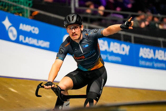 First day of the Wieler zesdaagse Rotterdam - Peter Moore during the WielerZesdaagse Rotterdam at Ahoy Rotterdam on 2 December 2025 in Rotterdam, Netherlands. (Parallax Pictures Nick Koole) Copyright: xNickxKoolex