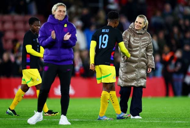 England Women Head Coach Sarina Wiegman shakes hands. England Women v Ghana Women, International Friendly, Länderspiel, Nationalmannschaft Football, St Mary s Stadium, Southampton, UK - 02 Dec 2025Southampton St Mary s Stadium United Kingdom EDITORIAL USE ONLY No use with unauthorised audio, video, data, fixture lists, club league logos or live services. Online in-match use limited to 120 images, no video emulation. No use in betting, games or single club league player publications. Copyright: xJamesxMarsh Shutterstockx 16005561cm
