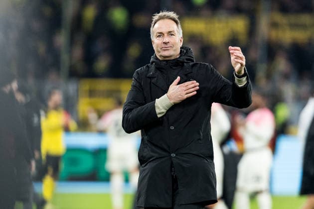 DORTMUND, GERMANY - DECEMBER 2: Kasper Hjulmand (Head Coach Bayer 04 Leverkusen) celebrates the win with the fans after the DFB Pokal Round of 16 match between Borussia Dortmund vs. Bayer 04 Leverkusen at Signal Iduna Park on Round of Sixteen of the DFB Pokal on December 2, 2025 in Dortmund, Germany. DFB REGULATIONS PROHIBIT ANY USE OF PHOTOGRAPHS AS IMAGE SEQUENCES AND OR QUASI-VIDEO. North Rhine Westphalia Germany Copyright: xBEAUTIFULxSPORTS Wunderlx