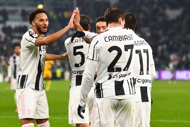 2025-12-02 Juventus FC v Udinese Calcio - Coppa Italia TURIN, ITALY - DECEMBER 2: Lois Openda of Juventus FC celebrates after scoring the team s third goal which was cancelled with Edon Zhegrova of Juventus FC, Manuel Locatelli of Juventus FC and Andrea Cambiaso of Juventus FC during the Coppa Italia match between Juventus FC and Udinese Calcio at Allianz Stadium on December 2, 2025 in Turin, Italy. (Photo by Alberto Gandolfo BSR Agency) Turin Italy Content not available for redistribution in The Netherlands directly or indirectly through any third parties. Copyright: xBSRxAgencyx