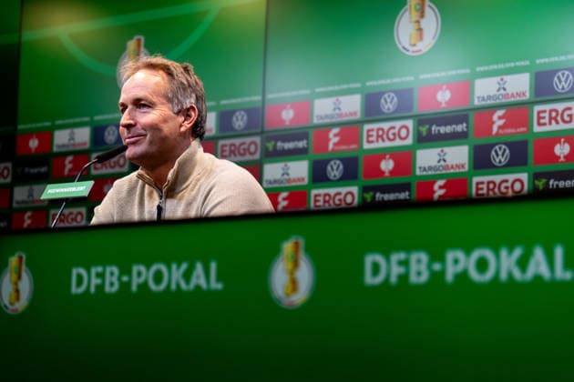 DORTMUND, GERMANY - DECEMBER 2: Bayer 04 Leverkusen head coach Kasper Hjulmand attends a press conference, PK, Pressekonferenz after the DFB Cup round of 16 match between Borussia Dortmund and Bayer 04 Leverkusen at Signal Iduna Park on December 2, 2025 in Dortmund, Germany. (Photo by Rene Nijhuis) SPO  Copyright: xRenexNijhuis