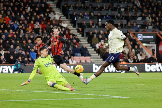 2nd December 2025, Bournemouth, Dorset, England; Premier League Football, AFC Bournemouth versus Everton; Djordje Petrovic of Bournemouth saves a shoot from Thierno Barry of Everton  HongboxChen