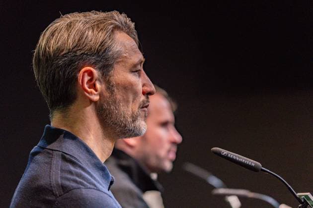 02.12.2025, Borussia Dortmund vs. Bayern 04 Leverkusen, DFB Pokal, Achtelfinale Niko Kovac (Borussia Dortmund, Trainer) und Kasper Hjulmand bei der Pressekonferenz Wichtiger Hinweis: Gemaess den Vorgaben der DFL Deutsche Fussball Liga bzw. des DFB Deutscher Fussball-Bund ist es untersagt, in dem Stadion und oder vom Spiel angefertigte Fotoaufnahmen in Form von Sequenzbildern und oder videoaehnlichen Fotostrecken zu verwerten Copyright: xBahhoxKarax