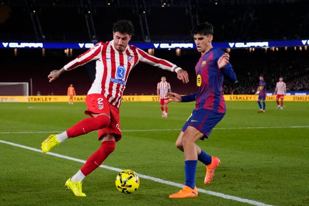 FC Barcelona, Barca v Atletico de Madrid - LaLiga EA Sports Jose Maria Gimenez centre-back of Atletico de Madrid and Uruguay and Gerard Martin left-back of Barcelona and Spain compete for the ball during the La Liga EA Sports match between FC Barcelona and Atletico de Madrid at Spotify Camp Nou on December 2, 2025 in Barcelona, Spain. Barcelona Spain  Copyright: xJosexBretonx originalFilename:bretonhernandez-fcbarcel251202_npARz.jpg