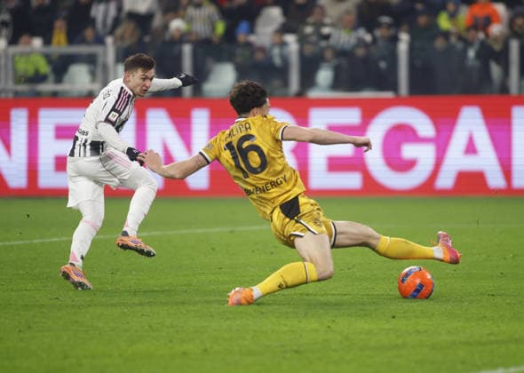 Francisco Conceicao of Juventus FC and Matteo Palma of Udinese Calcio during the Coppa Itallia, 2025 26 season, football match between Juventus FC and Udinese Calcio on 02 Dicember 2025, at Allianz Stadium, Turin, taly. Photo Nderim KACELI  Copyright: xNderimxKaceli IPAxSportx xipa-agency.netx xx IPA_68662731 IPA_Agency_IPA68662731