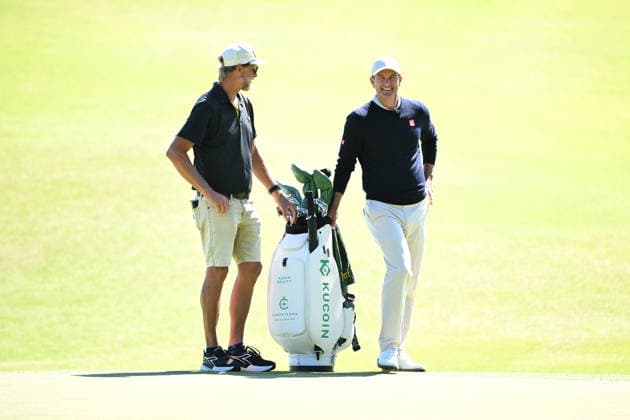AUSTRALIAN OPEN GOLF PRO AM, Adam Scott of Australia (right) reacts after playing a shot during the Pro-Am round ahead of the Australian Open at the Royal Melbourne Golf Club in Melbourne, Wednesday, December 3, 2025. ( NO ARCHIVING MELBOURNE VICTORIA AUSTRALIA Royal Melbourne Golf Club  Copyright: xJAMESxROSSx 20251203182558630404