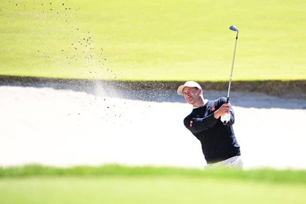 AUSTRALIAN OPEN GOLF PRO AM, Adam Scott of Australia plays a shot during the Pro-Am round ahead of the Australian Open at the Royal Melbourne Golf Club in Melbourne, Wednesday, December 3, 2025. ( NO ARCHIVING MELBOURNE VICTORIA AUSTRALIA Royal Melbourne Golf Club  Copyright: xJAMESxROSSx 20251203146730974770