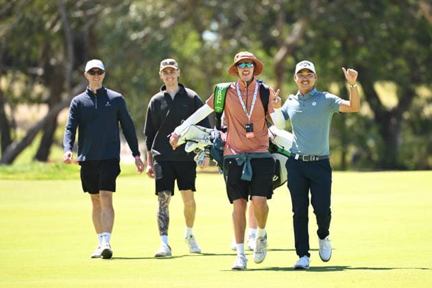 AUSTRALIAN OPEN GOLF PRO AM, Min Woo Lee of Australia (right) reacts on the fairway during the Pro-Am round ahead of the Australian Open at the Royal Melbourne Golf Club in Melbourne, Wednesday, December 3, 2025. ( NO ARCHIVING MELBOURNE VICTORIA AUSTRALIA Royal Melbourne Golf Club  Copyright: xJAMESxROSSx 20251203155711601587
