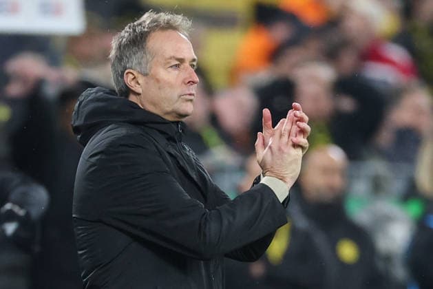 Fußball DFB Pokal - Borussia Dortmund - Bayer 04 Leverkusen am 02.12.2025 im Signal Iduna Park in Dortmund Trainer Kasper Hjulmand (Leverkusen) ist zufrieden