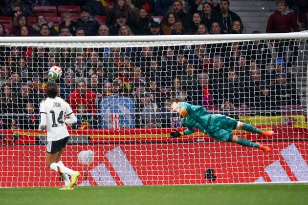 Madrid, Deutschland 02. Dezember 2025: UEFA Nations League Women - Finale Rückrunde - 2025 - Spanien vs. Deutschland Im Bild: Torschützin Vicky Lopez (Spanien), nicht im Bild, macht das Tor zum 2:0 für Spanien Riyadh Air Metropolitano Copyright: xFotostandx xFantinix