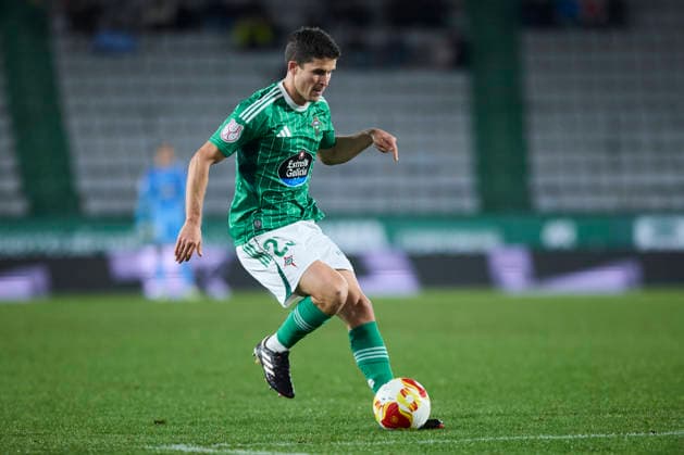 Racing Club Ferrol v SD Huesca - Copa del Rey FERROL, SPAIN - DECEMBER 2: Alvaro Pena of Racing Club de Ferrol runs with the ball during the Copa del Rey second round match between Racing Club Ferrol and SD Huesca at Campo Municipal A Malata on December 2, 2025 in Ferrol, Spain. (Photo by Diego Simon Photo Players Images Magara Press) Ferrol Estadio Municipal A Malata Spain Copyright: xDiegoxSimonx