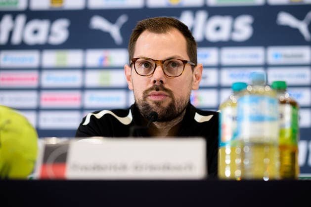 Handball, Frauen WM, Hauptrunde Gruppe 2: Deutschland - Pressekonferenz Co-Trainer Frederick Griesbach (Deutschland) Dortmund Nordrhein-Westfalen Deutschland