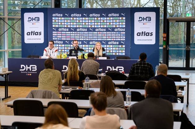 Handball, Frauen WM, Hauptrunde Gruppe 2: Deutschland - Pressekonferenz Übersicht Pressekonferenz Dortmund Nordrhein-Westfalen Deutschland