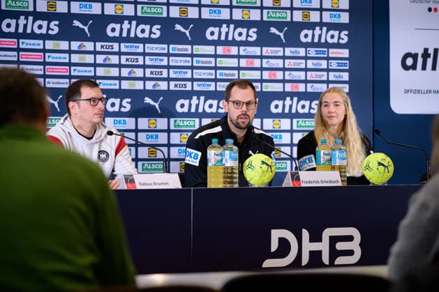 Handball, Frauen WM, Hauptrunde Gruppe 2: Deutschland - Pressekonferenz Dortmund Nordrhein-Westfalen Deutschland