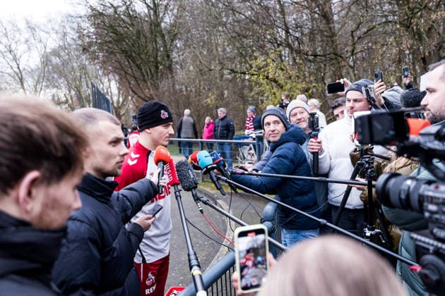 1. Fussball Bundesliga: Training 1. FC Köln; 03.12.2025 Said El Mala (1. FC Köln, 13) im Mediengespräch, Interview, Mixed Zone 1. Fussball Bundesliga: Training 1. FC Köln; Geissbockheim, 03.12.2025 Copyright: xBEAUTIFULxSPORTS Wunderlx