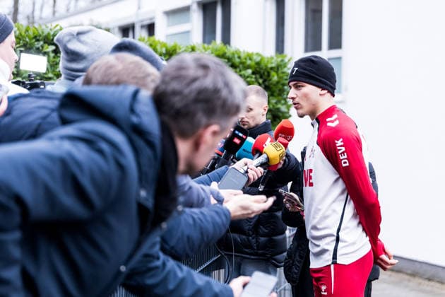 1. Fussball Bundesliga: Training 1. FC Köln; 03.12.2025 Said El Mala (1. FC Köln, 13) im Mediengespräch, Interview, Mixed Zone 1. Fussball Bundesliga: Training 1. FC Köln; Geissbockheim, 03.12.2025 Copyright: xBEAUTIFULxSPORTS Wunderlx