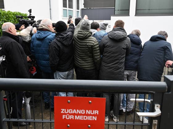 03.12.2025, xophax, Fussball 1.Bundesliga Saison 2025 2026 1.FC Köln ,Training Mixzone , Said El Mala , Journalisten Köln