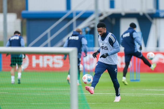 03.12.2025, Fussball, Saison 2025 2026, 2. Bundesliga, Training FC Schalke 04, Moussa Sylla (FC Schalke 04), Gelsenkirchen Trainingsgelände FC Schalke 04 NRW Deutschland xRHR-FOTO DEx Copyright: EWERT RHR-FOTOx RHR-FOTO DE