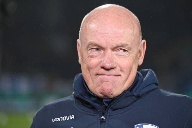 Trainer Uwe ROESLER (Rösler, BO) Fussball, DFB Pokal, Achtelfinale, Round of 16, VfL Bochum (BO) - VfB Stuttgart (S) am 03.12.2025, Vonovia Ruhrstadion Bochum Deutschland. DFL regulations prohibit any use of photographs as image sequences and or quasi-video Â