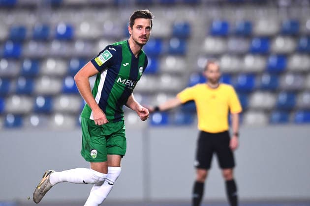 Fußball Herren Krombacher Westfalenpokal Viertelfinale Saison 2025 2026: SG Wattenscheid 09 - FC Gütersloh am 03.12.2025 im Lohrheidestadion in Bochum-Wattenscheid Patrik Twardzik ( FC Gütersloh ) nach seinem Tor zum 0:1 Niedersachsen Deutschland