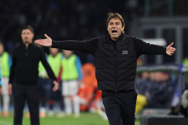 Napoli™s head coach Antonio Conte during the round of 16 Frecciarossa Italian Cup 2025 2026 soccer match between Napoli and Cagliari at Maradona Stadium in Naples, south Italy - December 3, 2025. - Soccer  Copyright: xAlessandroxGarofalo LaPressex