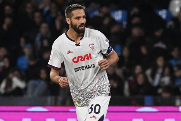 Leonardo Pavoletti of Cagliari Calcio looks during the Coppa Italia Freccia Rossa match between SSC Napoli vs Cagliari Calcio at Diego Armando Maradona Stadium  Copyright: xAgostinoxGemito IPAxSportx xipa-agency.netx xx IPA_68694674 IPA_Agency_IPA68694674