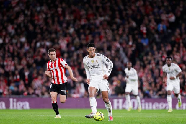 LA LIGA EA Sports -Athletic Club vs Real Madrid BILBAO, SPAIN - December 3:Jude Bellingham of Real Madrid in action during the La Liga 2025 26 match between Athletic Club and Real Madrid at San Mames Stadium. (Photo by Guille Martinez f22photo) Bilbao San Mames Stadium Spain Copyright: xGuillermoxMartinezx