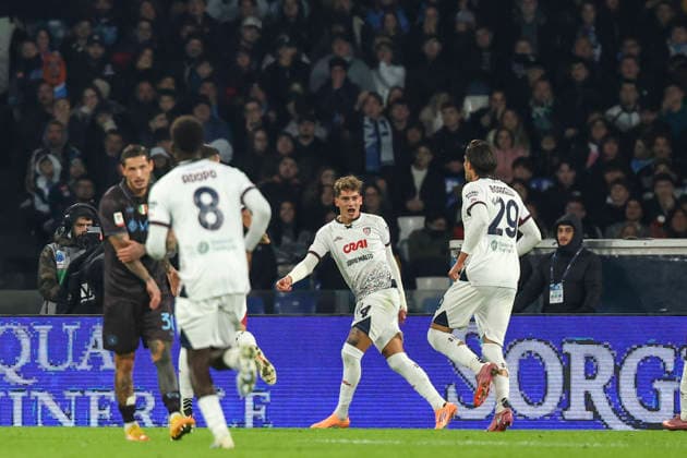 Cagliari s Sebastiano Esposito celebrates after scoring goal 1-1 during the round of 16 Frecciarossa Italian Cup 2025 2026 soccer match between Napoli and Cagliari at Maradona Stadium in Naples, south Italy - December 3, 2025. - Soccer  Copyright: xAlessandroxGarofalo LaPressex