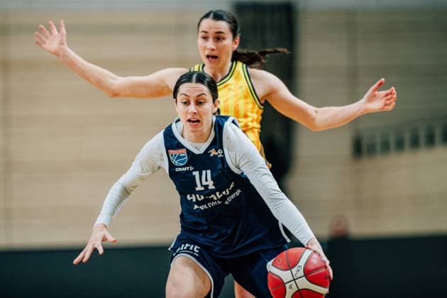 BB-1BL Damen Syntainics MBC Lions - Alba Berlin Katelyn Shumate (GISA Lions MBC) waehrend der Saison 2025-2026 in der DBBL Toyota Bundesliga Syntainics MBC Lions und Alba Berlin in der SWH Arena am 3. December 2025 in Halle Saale, Sachsen Anhalt, Deutschland