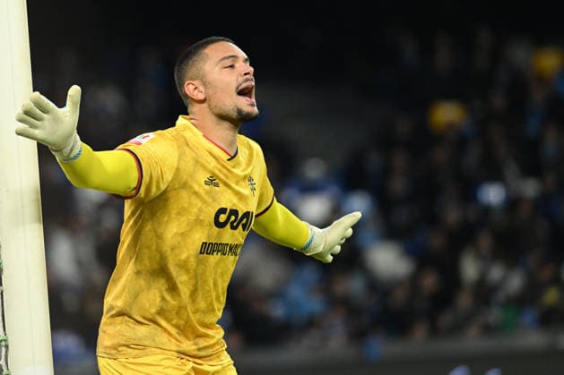 Elia Caprile of Cagliari Calcio gestures during the Coppa Italia Freccia Rossa match between SSC Napoli- Cagliari Calcio  Copyright: xDaniloxGemito IPAxSportx xipa-agency.netx xx IPA_68698327 IPA_Agency_IPA68698327