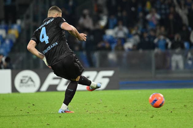 Alessandro Buongiorno of SSC Napoli scoring a match winner penalty during the Coppa Italia Freccia Rossa match between SSC Napoli- Cagliari Calcio  Copyright: xDaniloxGemito IPAxSportx xipa-agency.netx xx IPA_68698587 IPA_Agency_IPA68698587