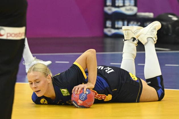 DORTMUND, TYSKLAND 20251203 Sveriges Nina Koppang under onsdagens match i huvudrundan i damernas handbolls-VM mellan Sverige och Norge i Westfalenhalle i Dortmund, Tyskland.