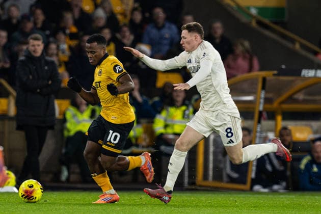 3rd December 2025; Molineux Stadium, Wolverhampton, West Midlands, England; Premier League Football, Wolverhampton Wanderers versus Nottingham Forest; Jhon Arias of Wolverhampton Wanderers holds off Elliot Anderson of Nottingham Forest  GodfreyxPitt