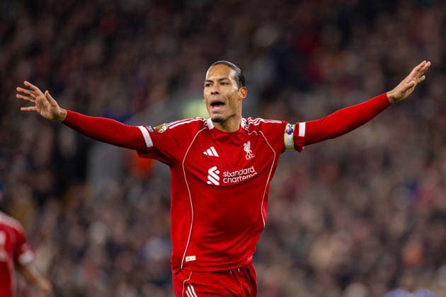 Football - FA Premier League - Liverpool FC v Sunderland AFC LIVERPOOL, ENGLAND - Wednesday, December 3, 2025: Liverpool s captain Virgil van Dijk during the FA Premier League match between Liverpool FC and Sunderland AFC at Anfield. (Photo by David Rawcliffe Propaganda) LIVERPOOL Anfield MERSEYSIDE ENGLAND  Copyright: xDavidxRawcliffex P2025-12-03-Liverpool_Sunderland-43