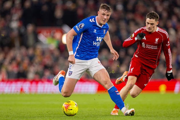 Football - FA Premier League - Liverpool FC v Sunderland AFC LIVERPOOL, ENGLAND - Wednesday, December 3, 2025: Sunderland s Daniel Ballard during the FA Premier League match between Liverpool FC and Sunderland AFC at Anfield. (Photo by David Rawcliffe Propaganda) LIVERPOOL Anfield MERSEYSIDE ENGLAND  Copyright: xDavidxRawcliffex P2025-12-03-Liverpool_Sunderland-51