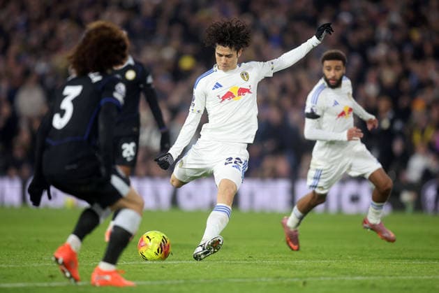 Leeds United v Chelsea 03 December 2025, Leeds - Premier League Football - Leeds United v Chelsea - Ao Tanaka of Leeds United scores their 2nd goal - (photo by Daniel Chesterton) Leeds UK Copyright: xDanielxChestertonxOffside