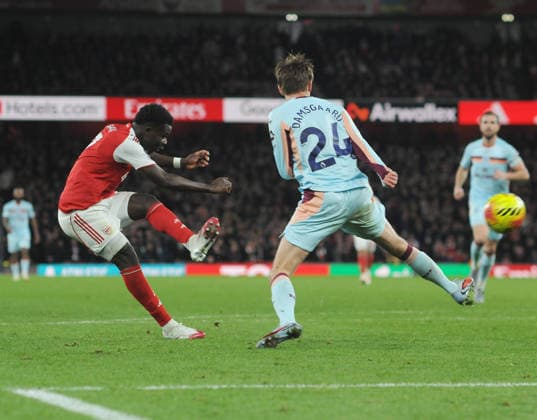 Football - 2025 2026 Premier League - Arsenal vs Brentford - Emirates Stadium - Wednesday 3rd December 2025 Bukayo Saka - Arsenal cuts inside to score goal no 2 