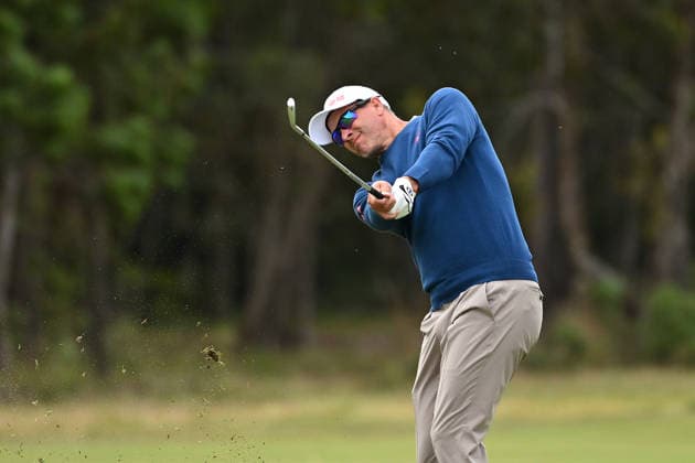 GOLF AUSTRALIAN OPEN, Adam Scott of Australia plays a shot in round one of the Australian Open Golf tournament at the Royal Melbourne Golf Club in Melbourne, Thursday, December 4, 2025. ( NO ARCHIVING, EDITORIAL USE ONLY MELBOURNE VICTORIA AUSTRALIA  Copyright: xJAMESxROSSx 20251204131282972353