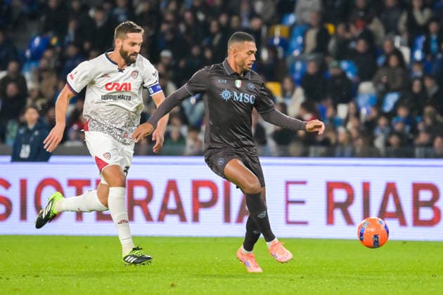 2025-12-03 SSC Napoli v Cagliari Calcio - Coppa Italia NAPLES, ITALY - DECEMBER 3: Marko Rog of Cagliari Calcio, Juan Jesus of SSC Napoli during the Coppa Italia match between SSC Napoli and Cagliari Calcio at Stadio Diego Armando Maradona on December 3, 2025 in Naples, Italy. Naples Stadio Diego Armando Maradona Italy Content not available for redistribution in The Netherlands directly or indirectly through any third parties. Copyright: xCiroxSantangelox